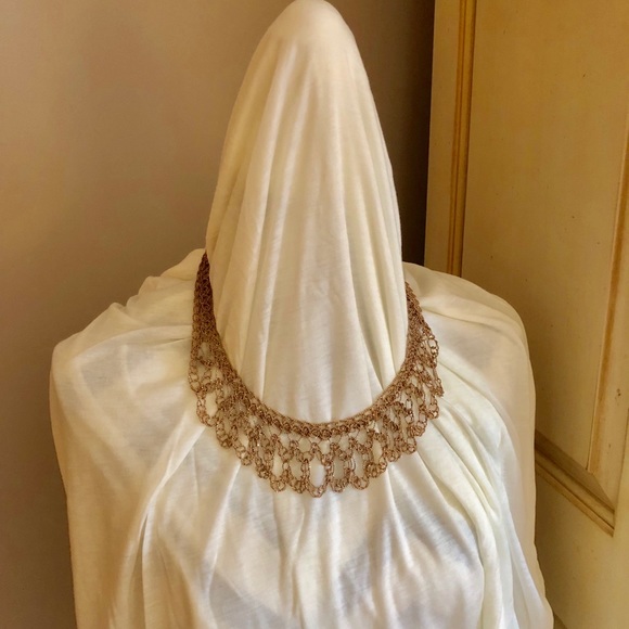 Unique fashion necklace in a mauve taupe color - Picture 3 of 3